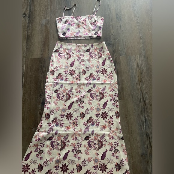 Matching set - Picture 2 of 4